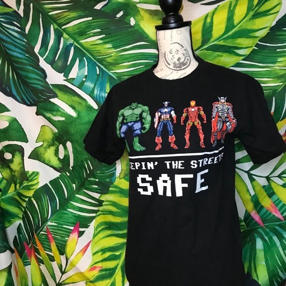 GUC Marvel Avengers Adult S Hulk Thor Capt "Keepin The Streets Safe" Graphic Tee - Picture 3 of 8